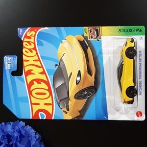Hot Wheels Automobili Pininfarina Battista 2022 HW Exotics Collection Diecast